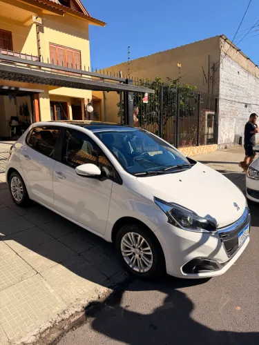 Peugeot 208 Allure 1.2 Flex 12V 5P Mec. 2018