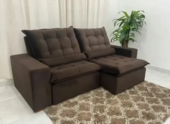 Sofá Cinema Londres 2,52m Marrom - Pillow 10cm e Almofadas Inclusas