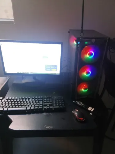 Computador em ótimo Estado