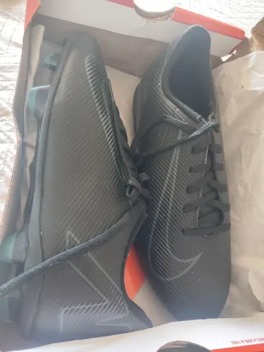 Chuteira de campo Nike original (96) 98123- 7441