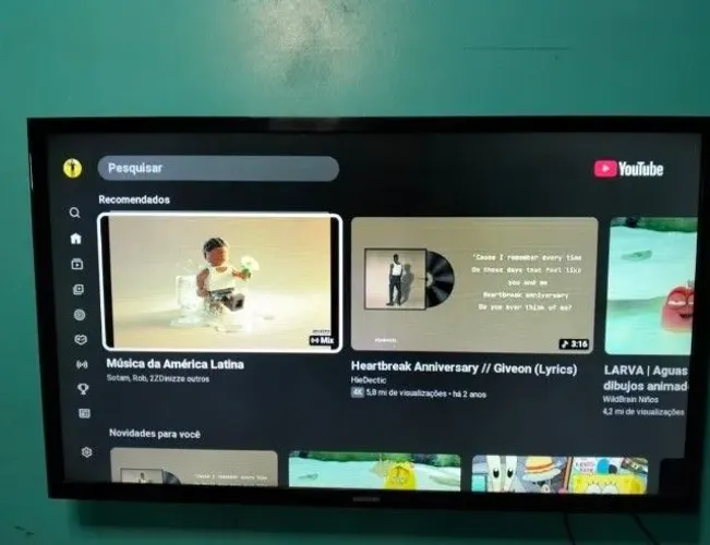 TV Samsung LED 32" Impecável + Controle + Suporte de Parede - Aceito Trocas