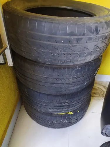 Pneu 225/55/R18