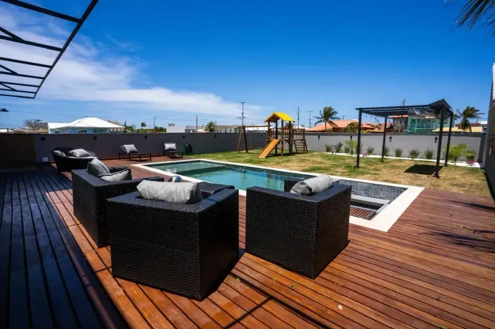 CASA DE ALTO PADRÃO A VENDA EM LOTEAMENTO EM ARRAIAL DO CABO-RJ.
