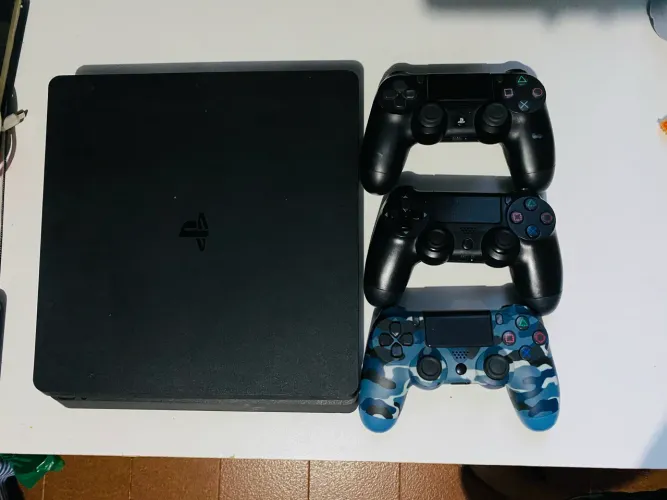 VENDO PS4 SLIM