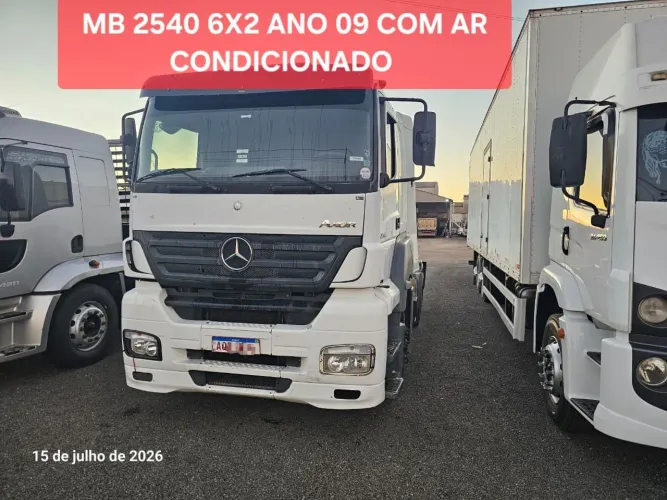 MB 2540 ano 2009 6x2