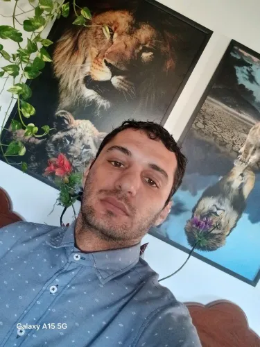 Ajudante ou servente 100$
