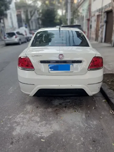 Fiat Linea Essence 1.8 Flex 16V 4P 2015