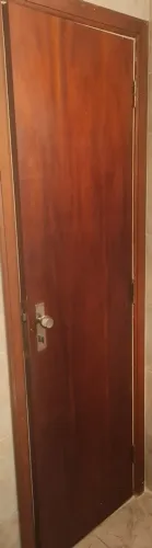 PORTA PARA BANHEIRO COM FECHADURA