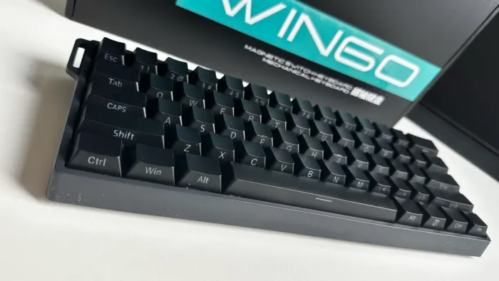 TECLADO MAGNÉTICO AULA WIN60 HE