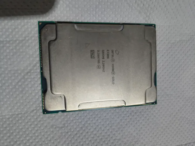 Intel Xenon gold 6330