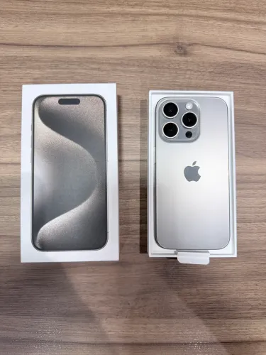 iPhone 15 Pro - Titânio Natural - Perfeito Estado