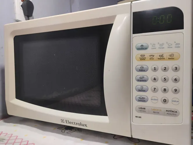 Microondas Electrolux 22 litros