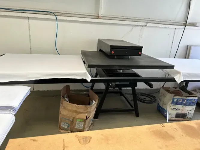 Prensa Térmica Pneumática Dupla Bandeja