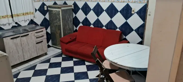Aluga se kitinete livre de taxas dez min.do centro