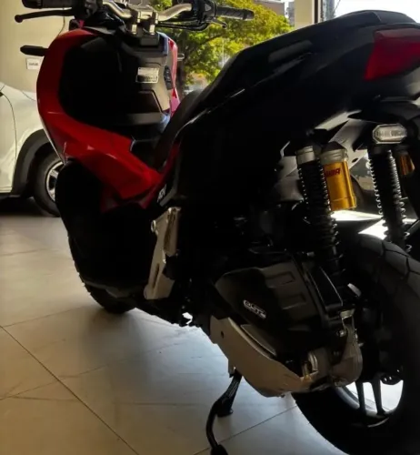 ADV 150 