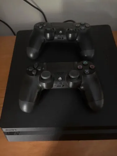 PlayStation 4 1tb