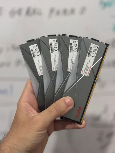 Memoria ram rgb xpg ddr4 32GB 4X8GB 3600mhz