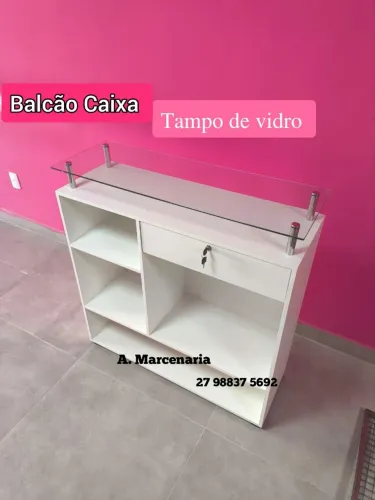 Balcão Caixa Tampo de vidro