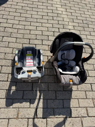 Bebê conforto + carronho Chicco