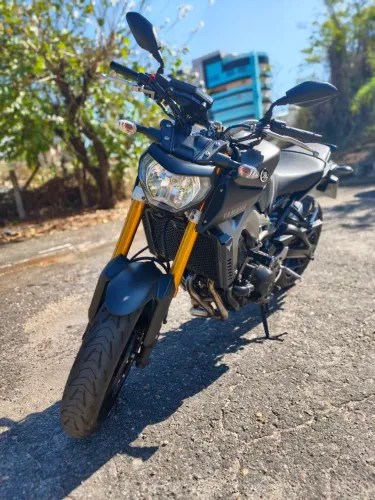 Yamaha MT-09 - Máquina, muito nova e impecável | Pronta para acelerar