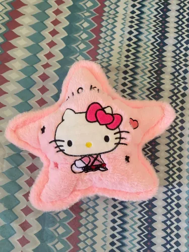travesseiro da hello kitty