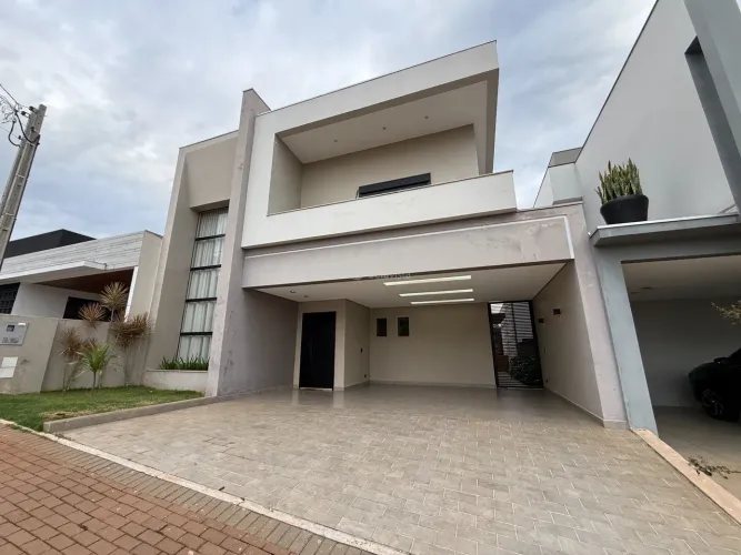SOBRADO MOBILIADO DE ÓTIMO PADRÃO À VENDA NO CONDOMÍNIO VIVERE PARC EM APUCARANA.