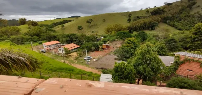 Terreno 1000m2 Próximo a Riacho em Paraibuna