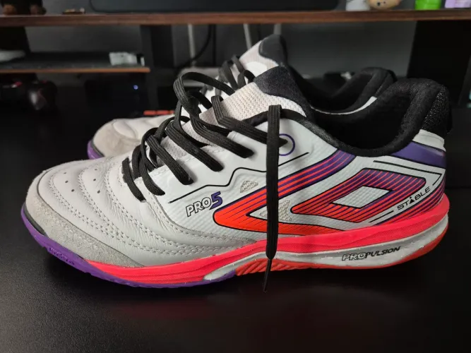 Tenis Futsal Umbro Pro 5 Stable