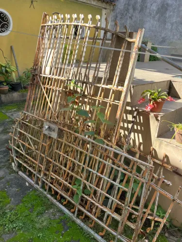 Portão de ferro