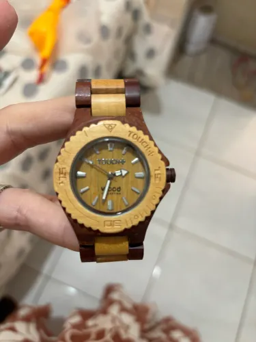 Relogio de madeira feminino