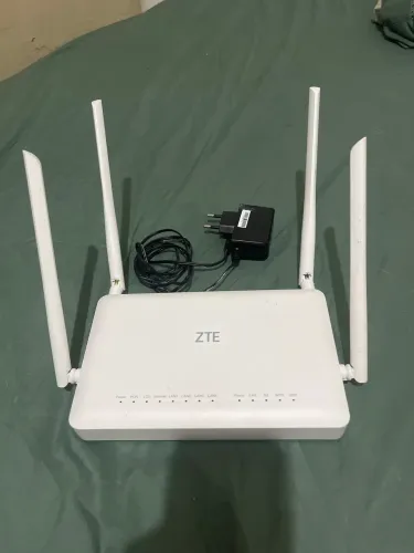 Modem/Roteador ZTE ZXHN F6600P Wi-Fi 6 GPON ONT