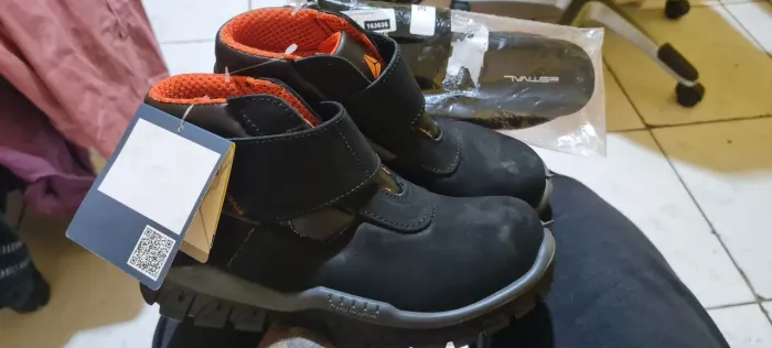 Bota Deltaplus n36 Nova