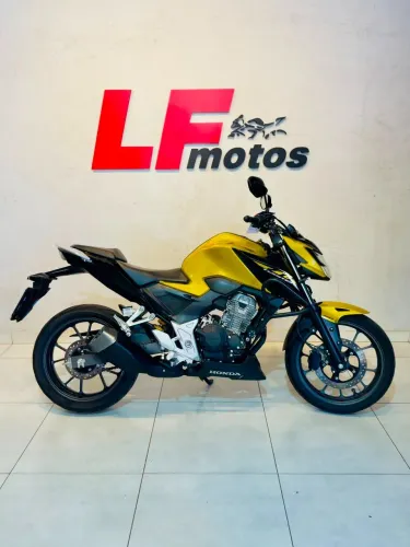 HONDA CB 300F TWISTER ABS DOURADO 2024