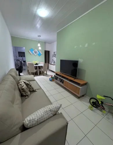 Vende-se casa no castanheira kf 