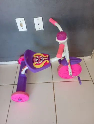Vende-se triciclo