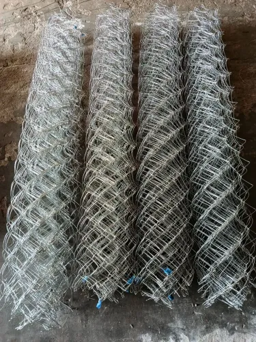 Promoção - Tela alambrado 40m x 1,80m de altura - Fio 14 - Malha 4"