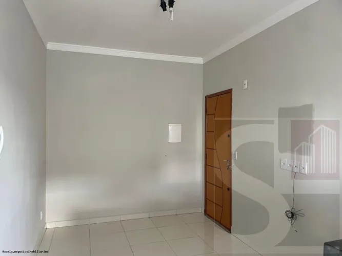 Apartamento para Venda em Uberlândia, Novo Mundo, 2 dormitórios, 1 banheiro, 2 vagas