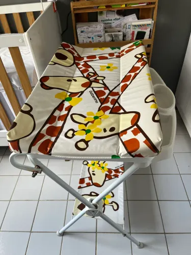 Vendo banheira com trocador
