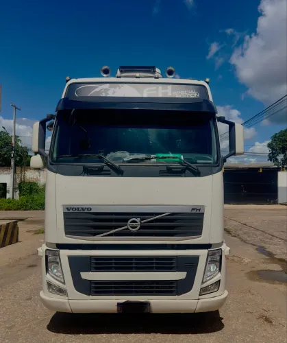 Volvo FH 460 6x2 serie especial 
