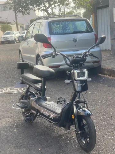 Scooter elétrica