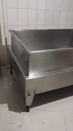 Modeladora para queijo mussarela e tanque 800litros