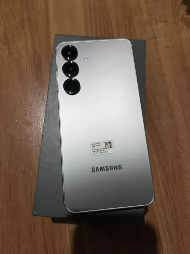 Vendo Samsung S25 ou troco em ps5 base 256GB na garantia