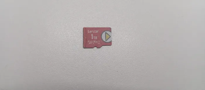 Cartão MicroSD de 1TB Lexar Play