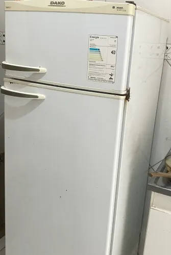 Vendo geladeira DAKO