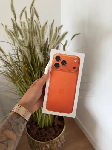 iPhone 17 Pro Max Titânio Laranja Lacrado
