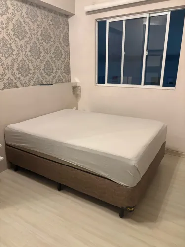 Cama box com colchão - tamanho casal