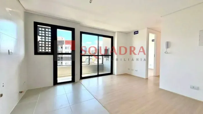 Apartamento em Capão Raso, Curitiba/PR