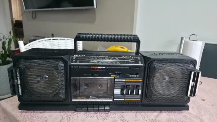 Rádio SHARP ANOS 70