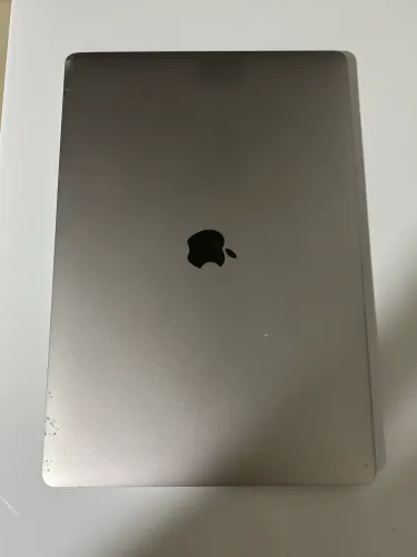MacBook Pro 2018 i7 16gb 512gb