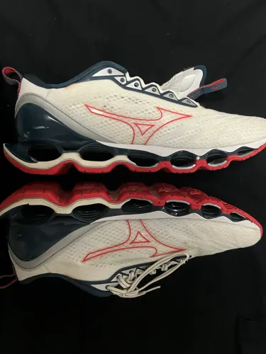 Tênis Mizuno Wave Prophecy 15 Branco/Vermelho Masculino (pontuação 42)